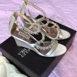 Badgley Mischka Bennet wedge sandal